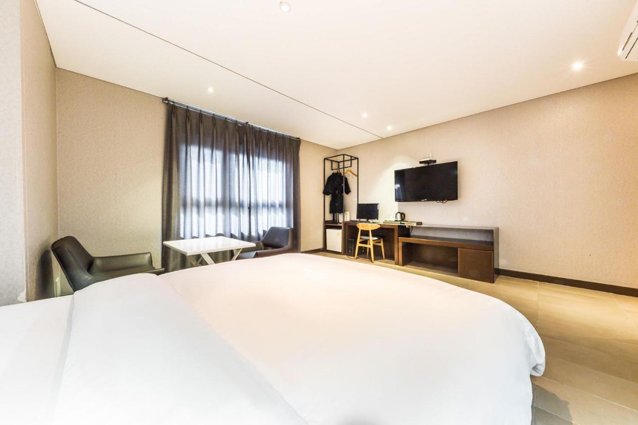 Yeongdeungpo Lifestyle F Hotel Szöul Szoba fotó