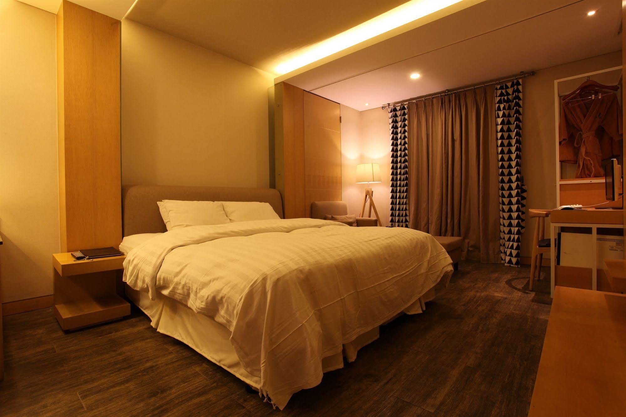 Yeongdeungpo Lifestyle F Hotel Szöul Kültér fotó